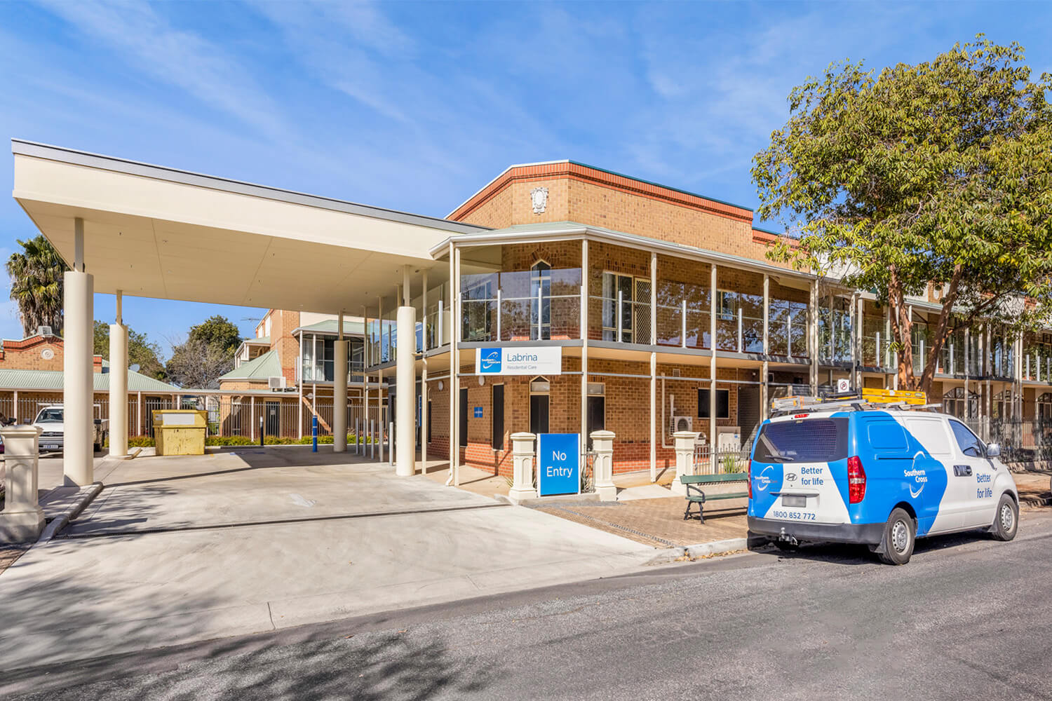 Southern Cross Labrina